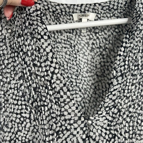 Joie Size XS Button Up Blouse Silk Laurel Sheer Caviar Abstract Dot Print V-Neck - Picture 5 of 12